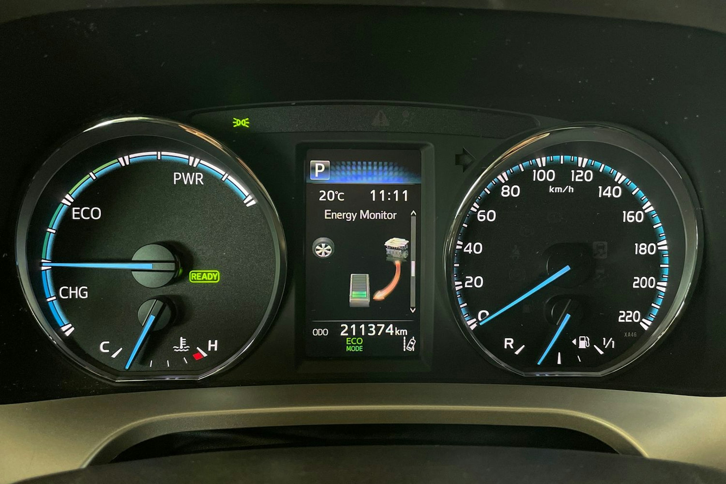 sininen Toyota RAV4 2018 kuva 16.