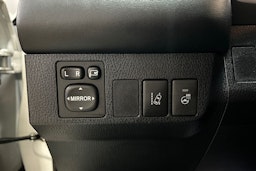 valkoinen Toyota RAV4 2018 kuva 14.