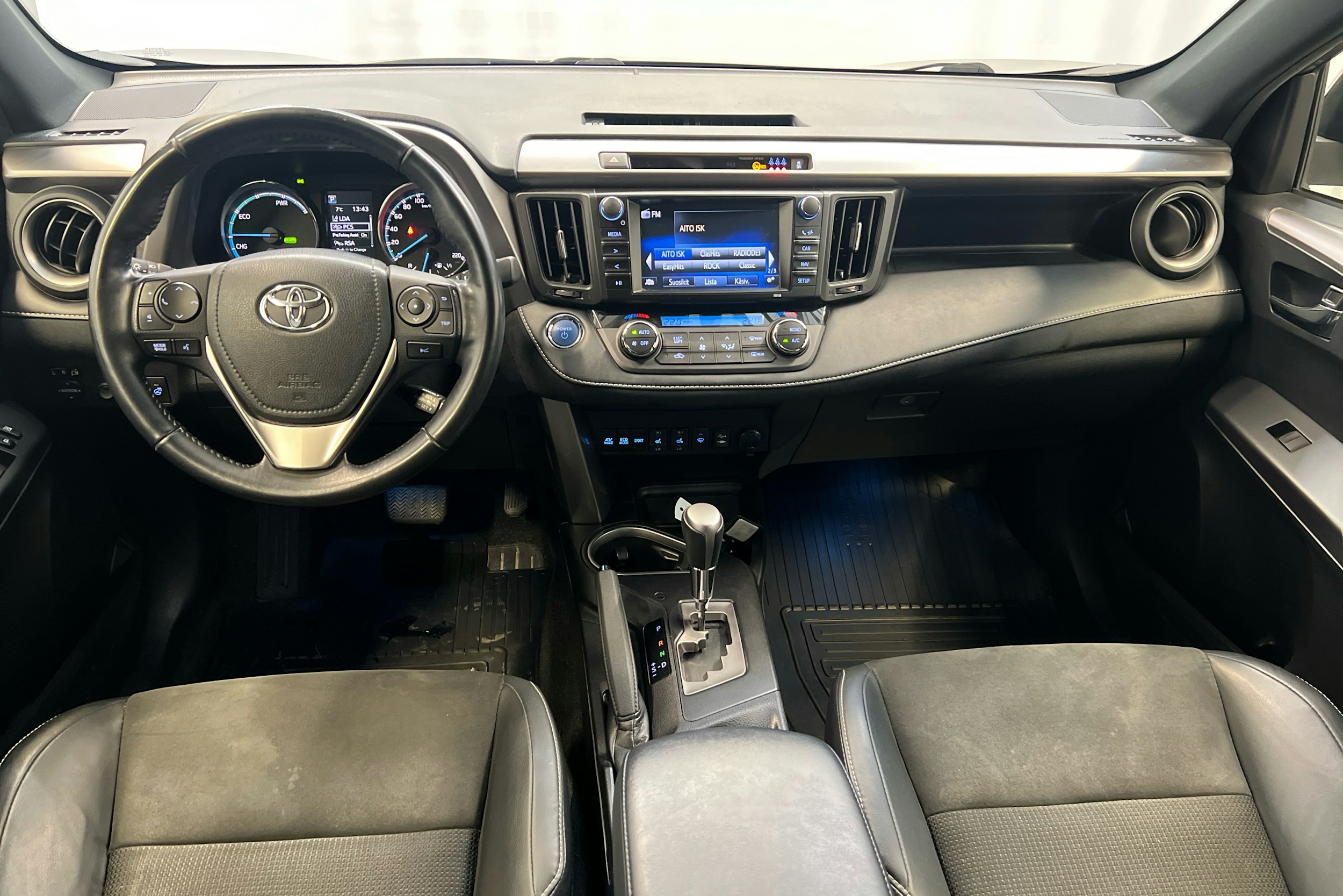 ruskea (beige) Toyota RAV4 2018 kuva 7.