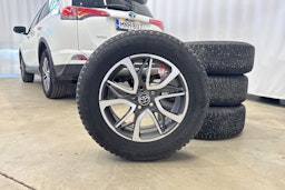 valkoinen Toyota RAV4 2018 kuva 31.