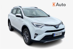 valkoinen Toyota RAV4 2018 kuva 1.