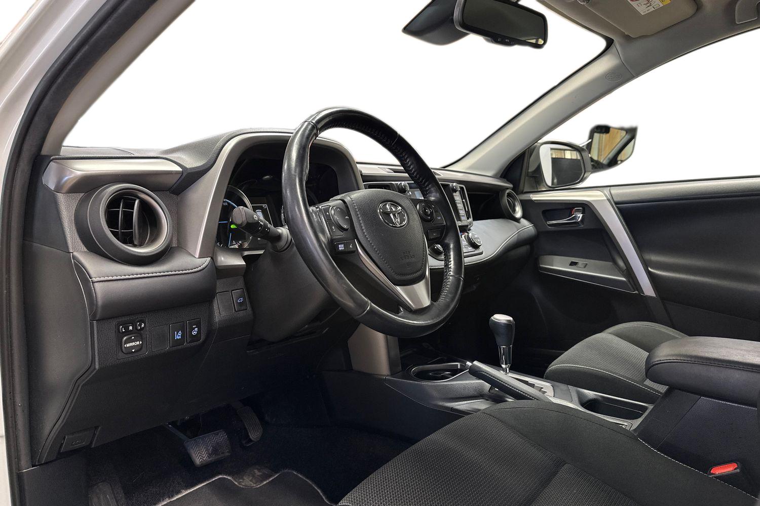 Toyota RAV4 2018, kuva 6/23