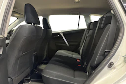 valkoinen Toyota RAV4 2018 kuva 8.