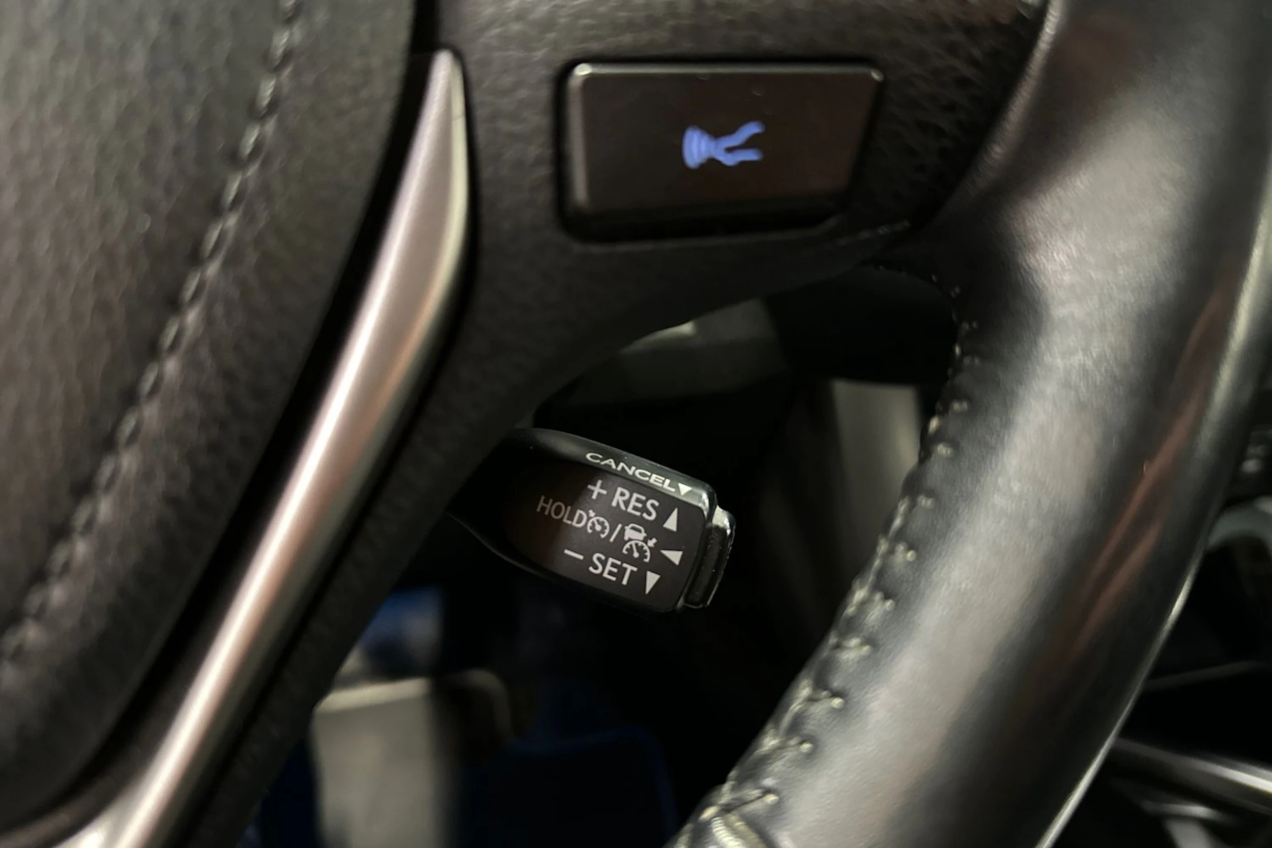 valkoinen Toyota RAV4 2018 kuva 18.