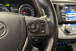 valkoinen Toyota RAV4 2018 kuva 20.