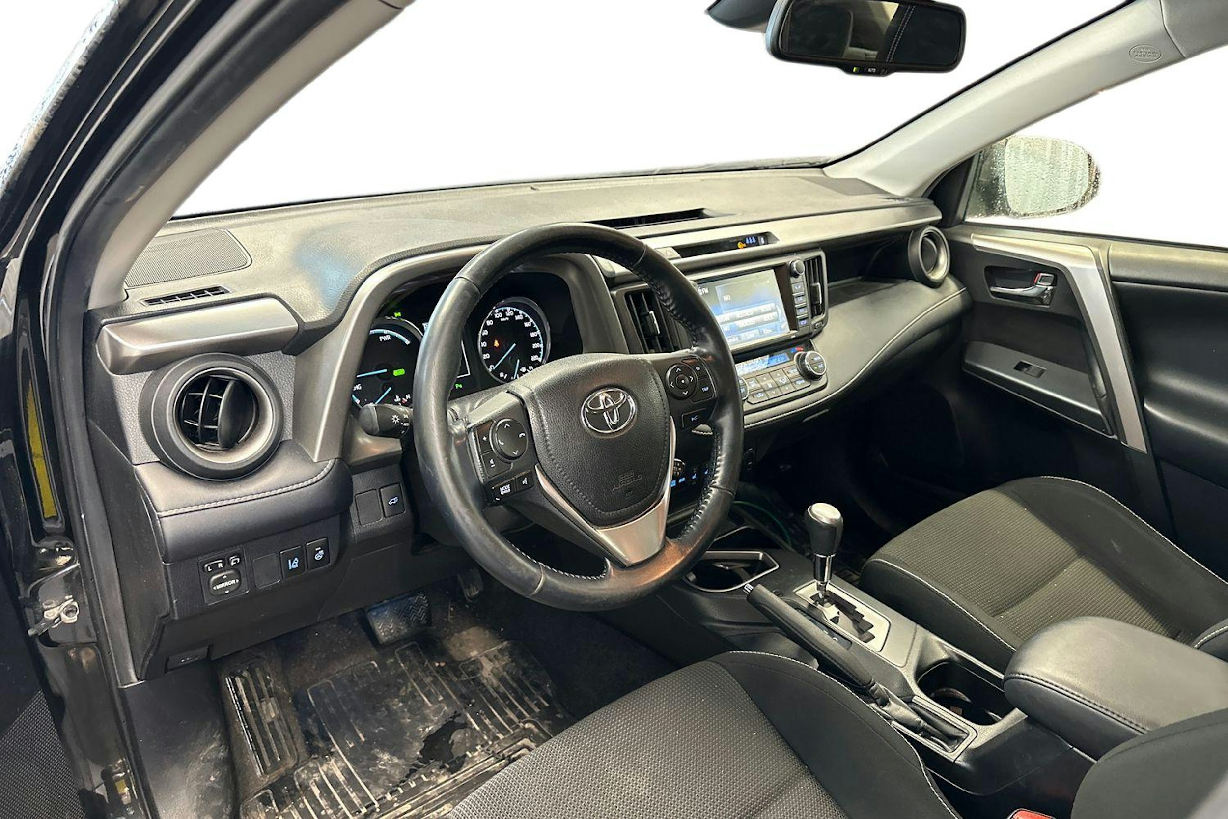 musta Toyota RAV4 2018 kuva 3.