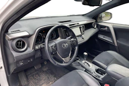 valkoinen Toyota RAV4 2018 kuva 3.