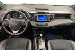 valkoinen Toyota RAV4 2018 kuva 7.