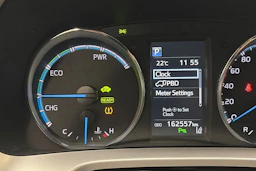 valkoinen Toyota RAV4 2018 kuva 23.