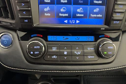 valkoinen Toyota RAV4 2018 kuva 24.