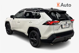 valkoinen Toyota RAV4 2019 kuva 3.