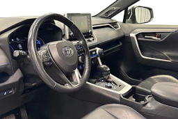 valkoinen Toyota RAV4 2019 kuva 8.