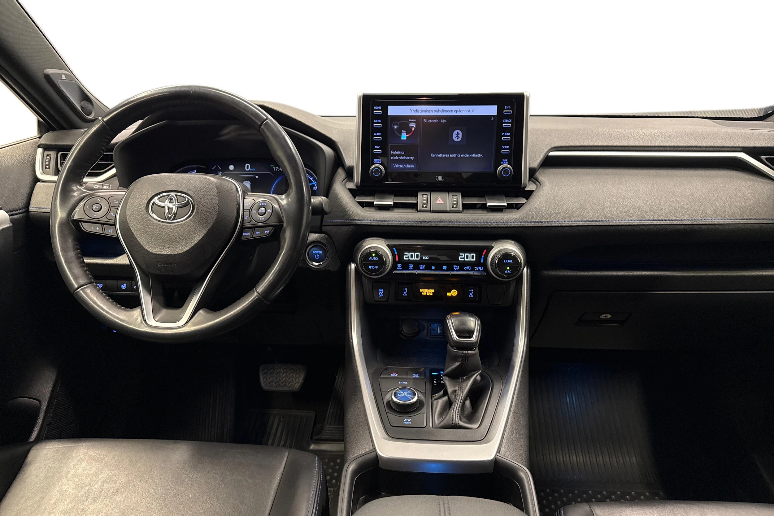 valkoinen Toyota RAV4 2019 kuva 9.