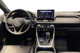 valkoinen Toyota RAV4 2019 kuva 9.