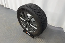 valkoinen Toyota RAV4 2019 kuva 13.