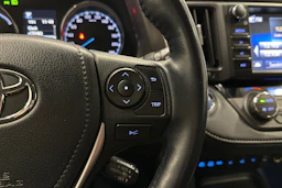 met. musta Toyota RAV4 2019 kuva 21.