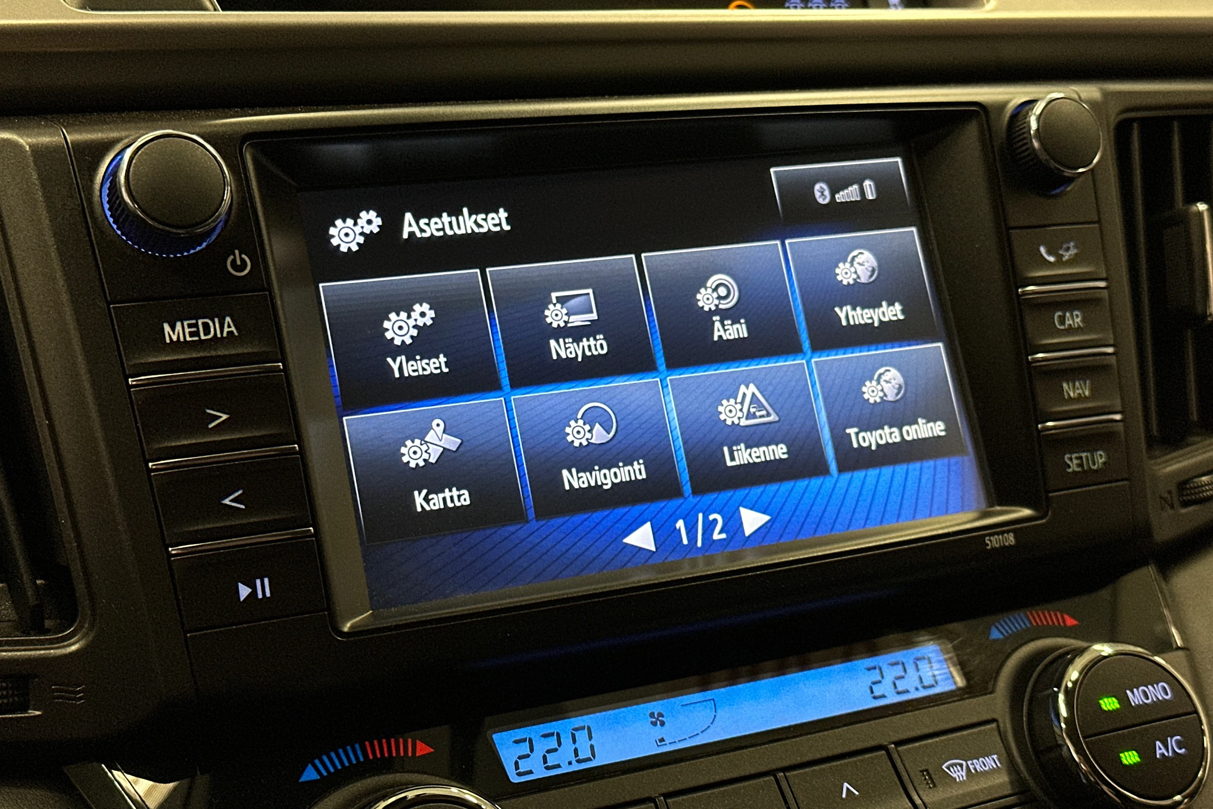 valkoinen Toyota RAV4 2019 kuva 19.