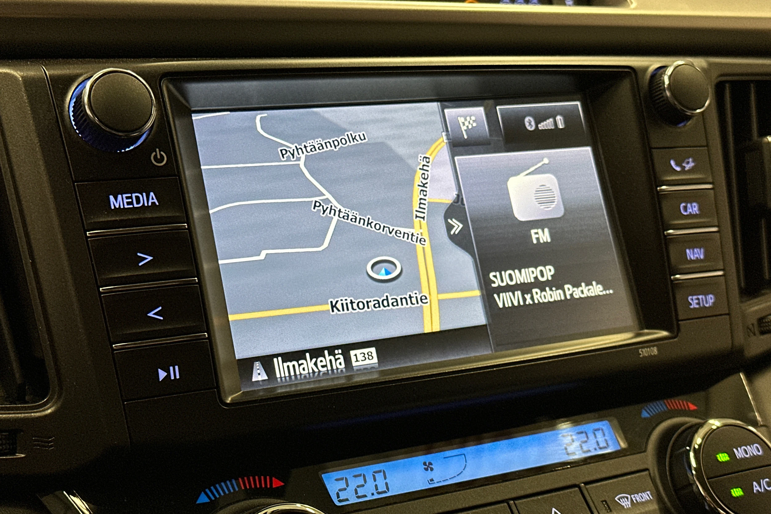 valkoinen Toyota RAV4 2019 kuva 22.