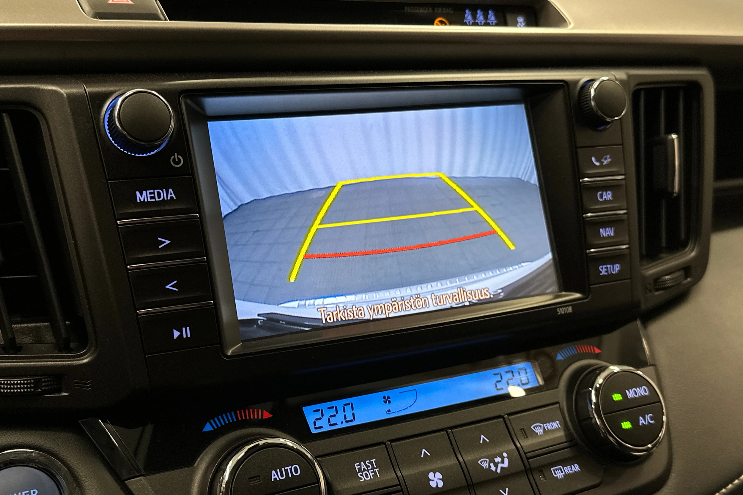 valkoinen Toyota RAV4 2019 kuva 25.