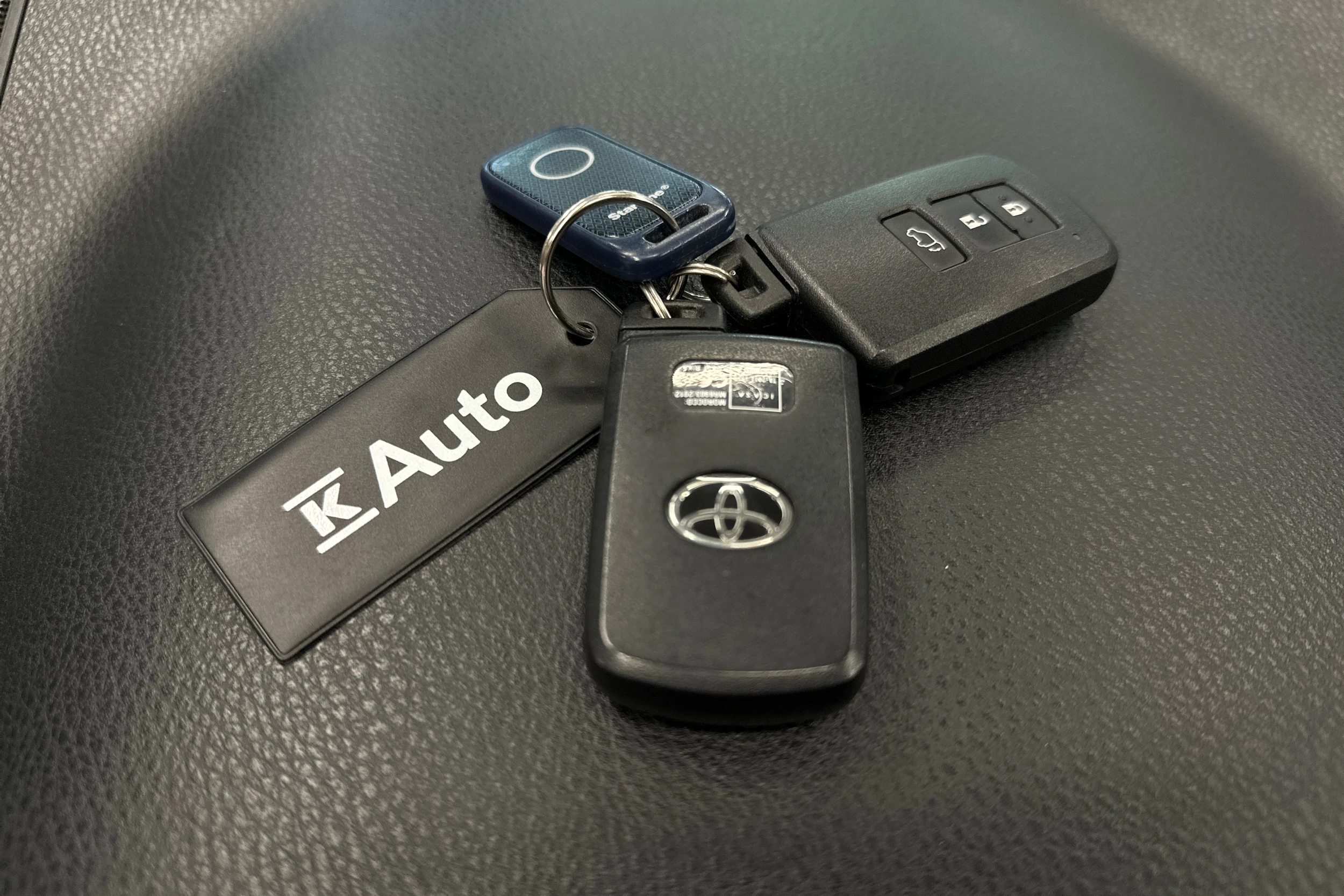 valkoinen Toyota RAV4 2019 kuva 32.