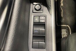 Valkoinen Toyota RAV4 2019 kuva 25.