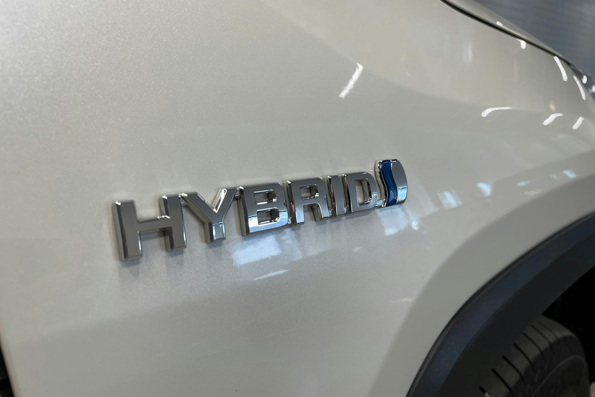 Valkoinen Toyota RAV4 2019 kuva 30.
