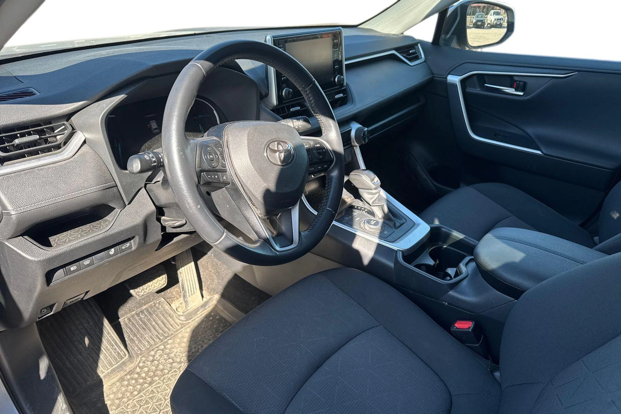 hopea Toyota RAV4 2019 kuva 3.