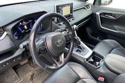 Harmaa Toyota RAV4 2019 kuva 3.