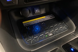 Harmaa Toyota RAV4 2019 kuva 18.