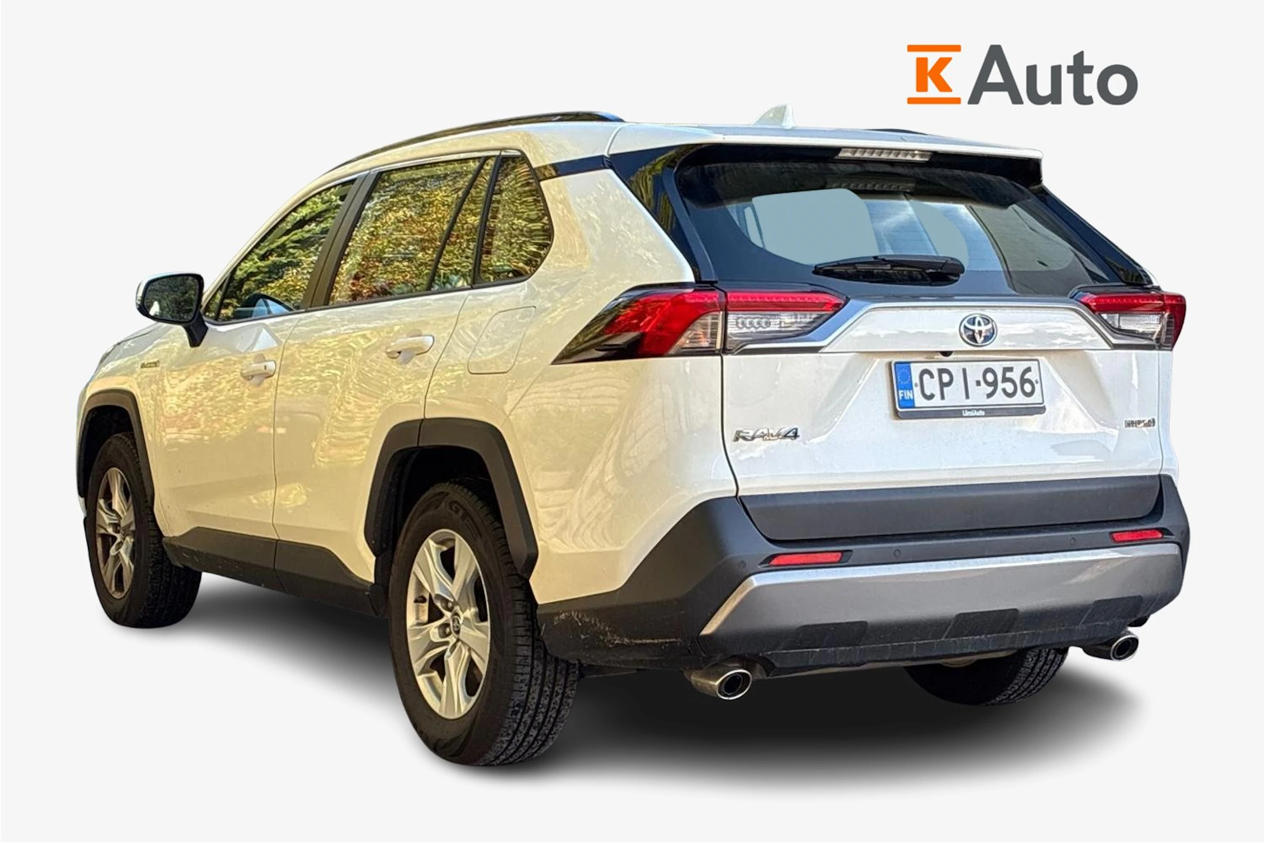 valkoinen Toyota RAV4 2019 kuva 2.