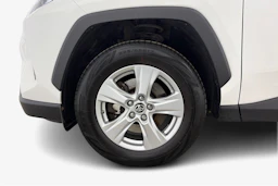 valkoinen Toyota RAV4 2019 kuva 9.