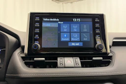 valkoinen Toyota RAV4 2019 kuva 20.