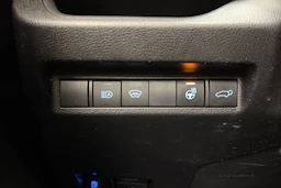 valkoinen Toyota RAV4 2019 kuva 23.