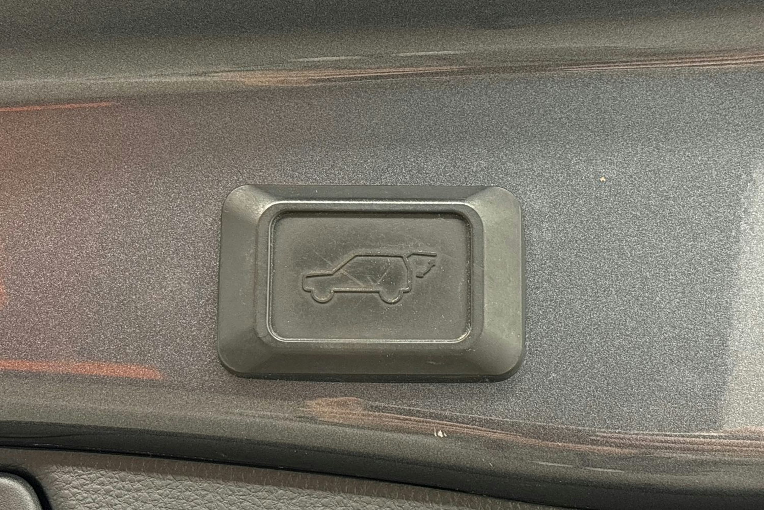 harmaa Toyota RAV4 2019 kuva 24.