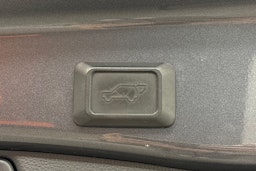 harmaa Toyota RAV4 2019 kuva 24.