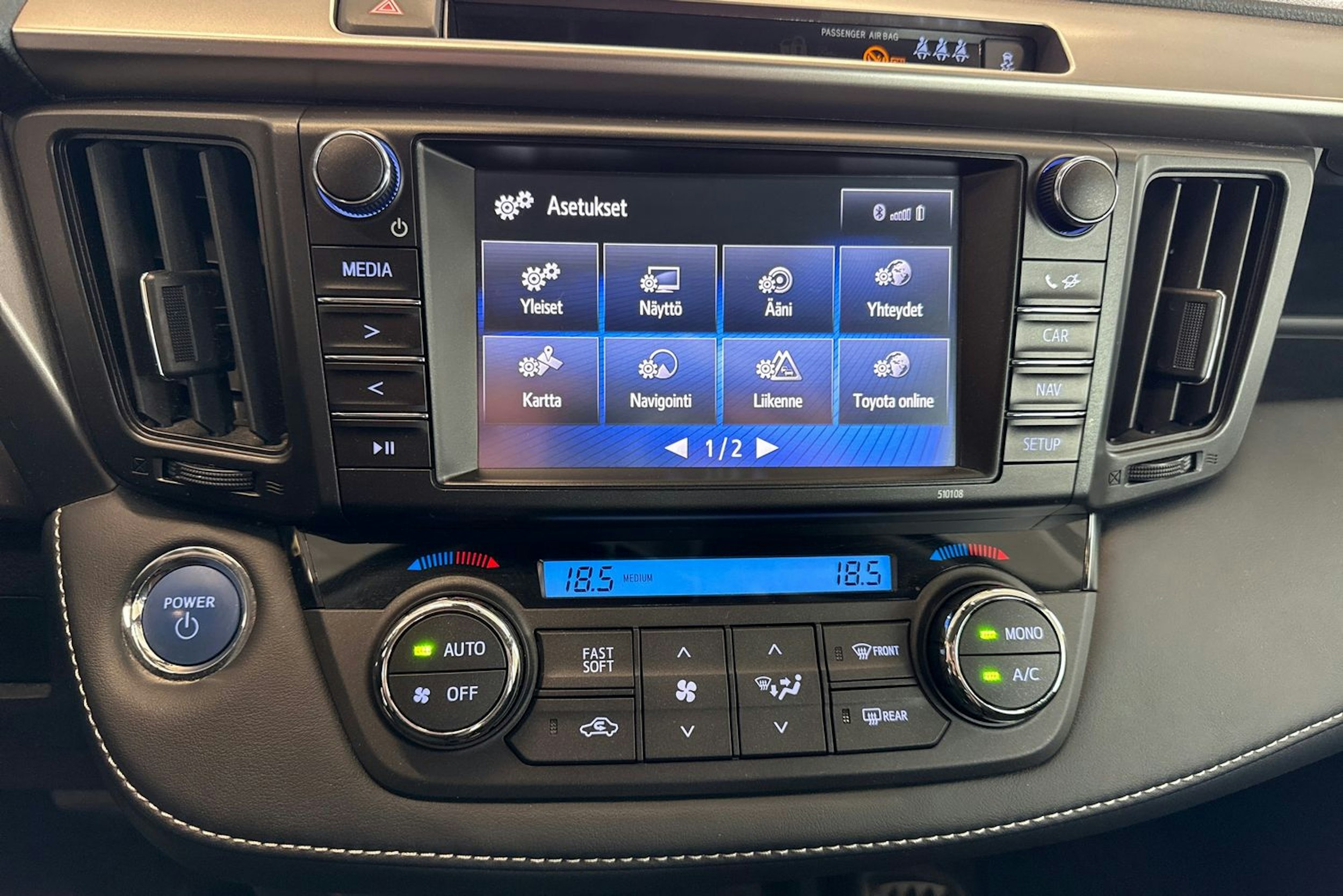 ruskea (beige) Toyota RAV4 2019 kuva 19.