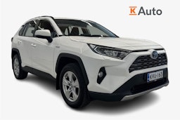 valkoinen Toyota RAV4 2019 kuva 1.