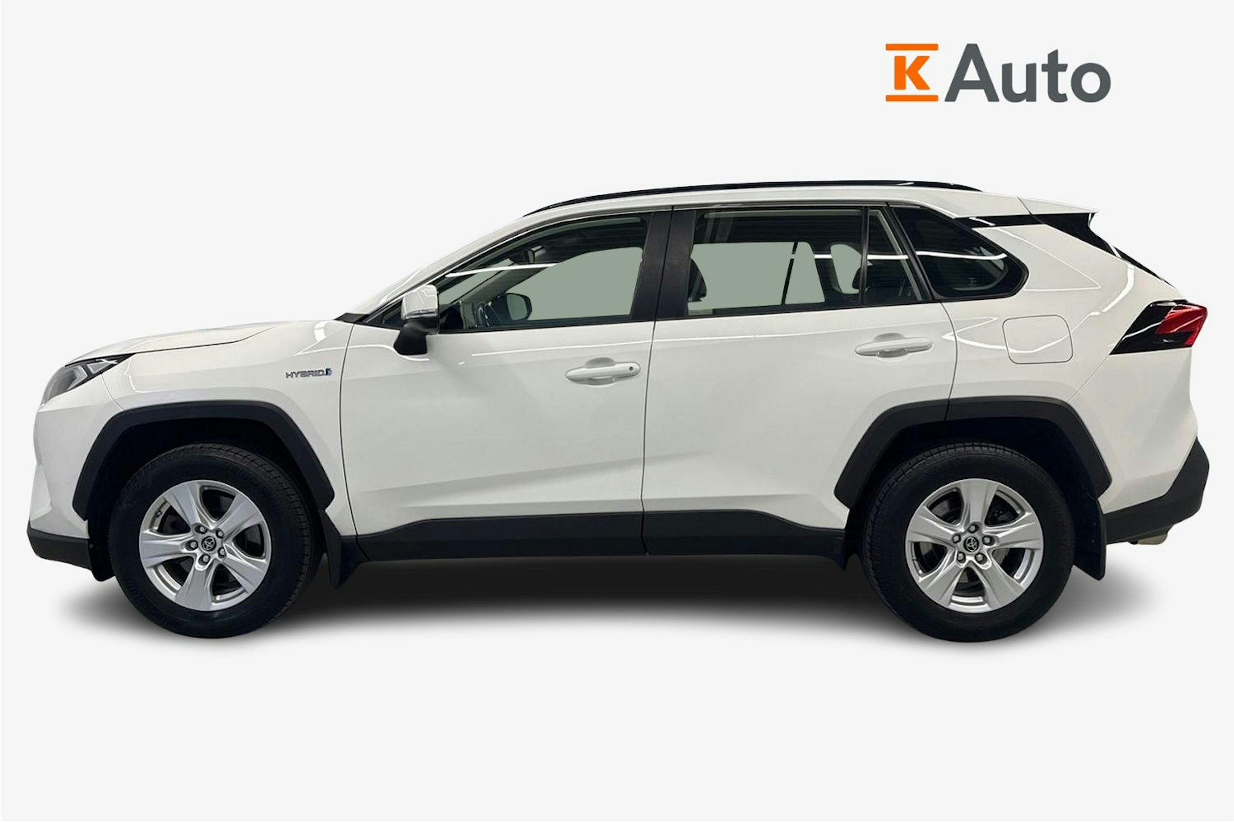 valkoinen Toyota RAV4 2019 kuva 6.