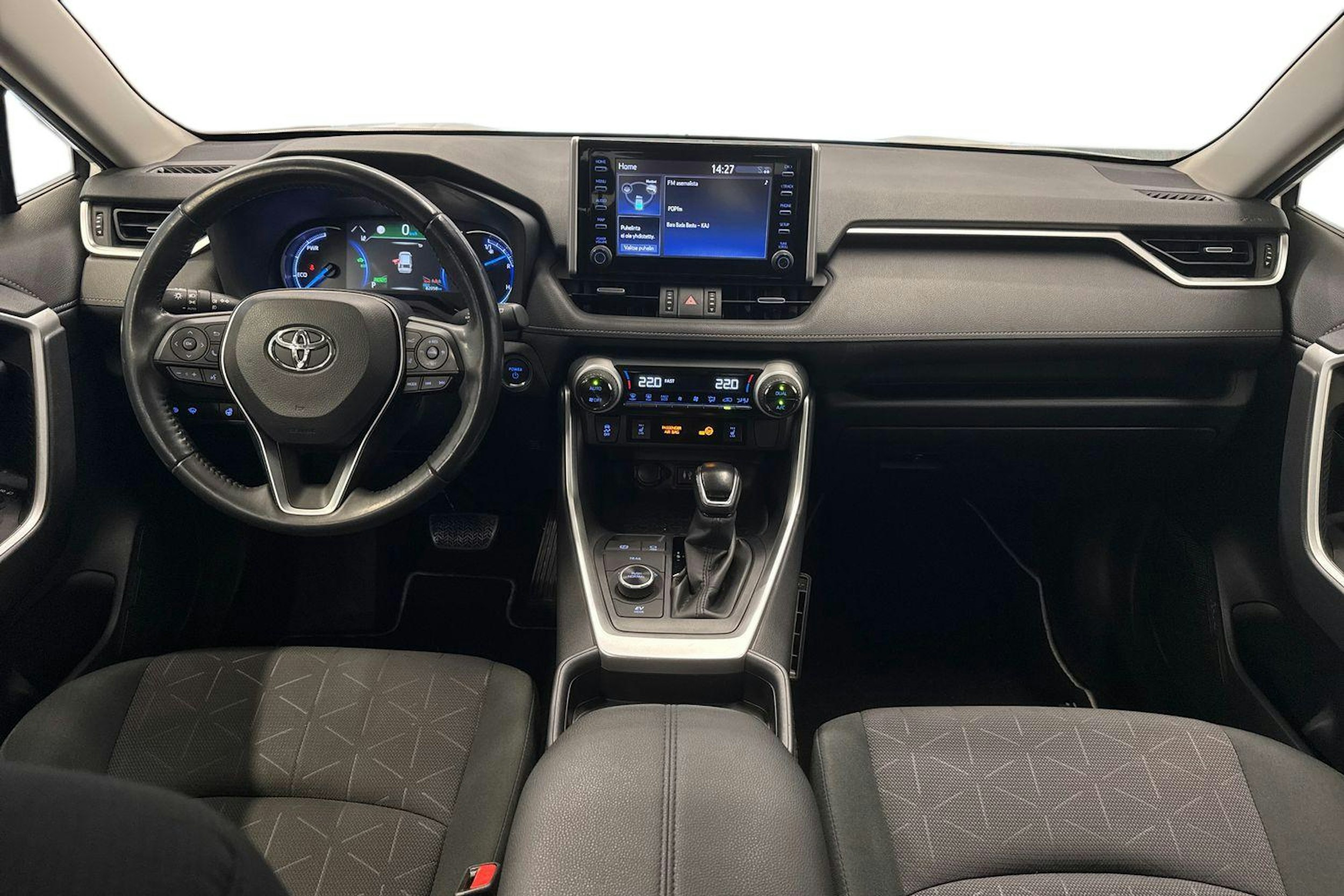 valkoinen Toyota RAV4 2019 kuva 9.