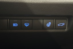 valkoinen Toyota RAV4 2019 kuva 20.