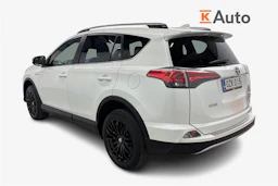 valkoinen Toyota RAV4 2019 kuva 2.