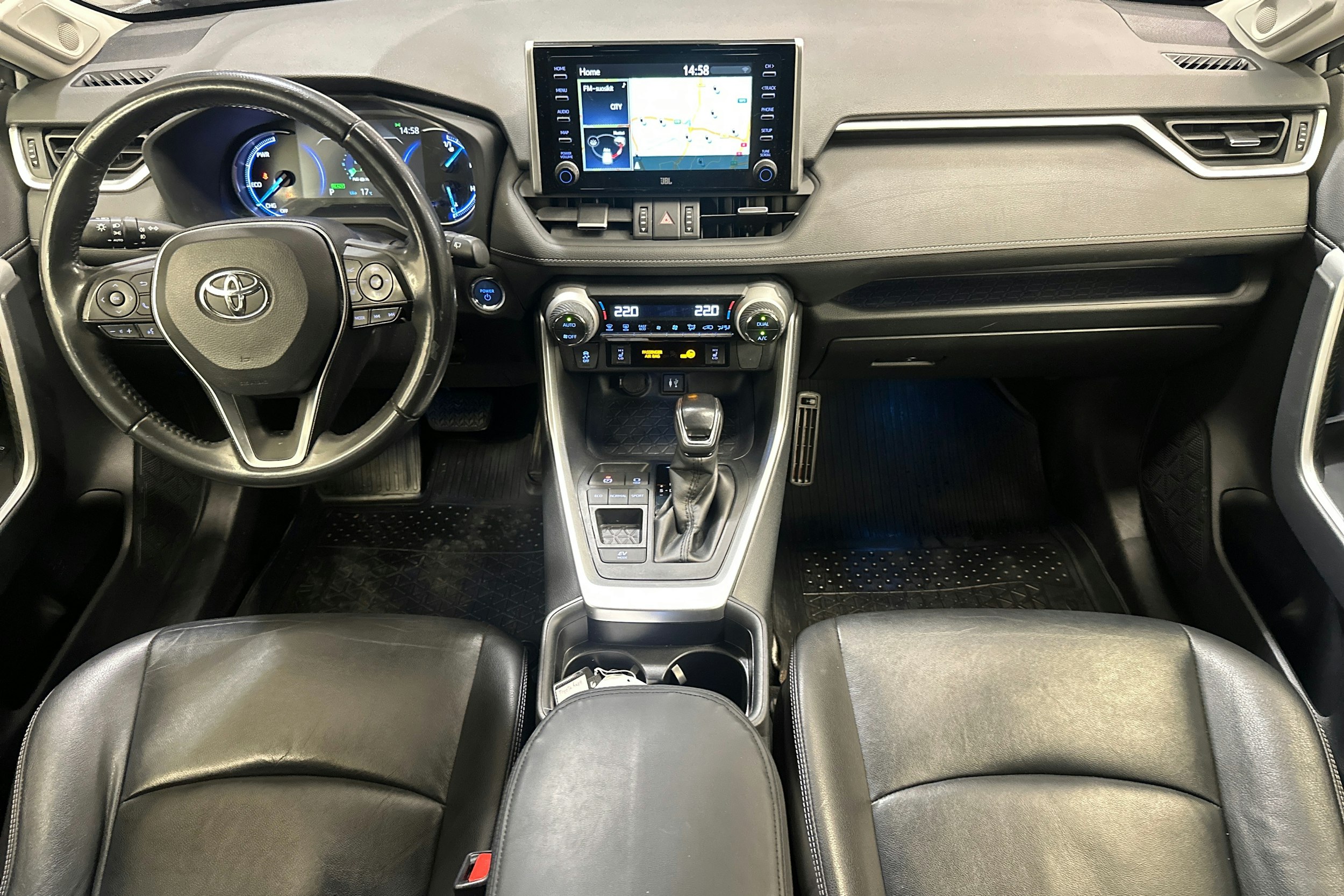 Hopea Toyota RAV4 2019 kuva 14.