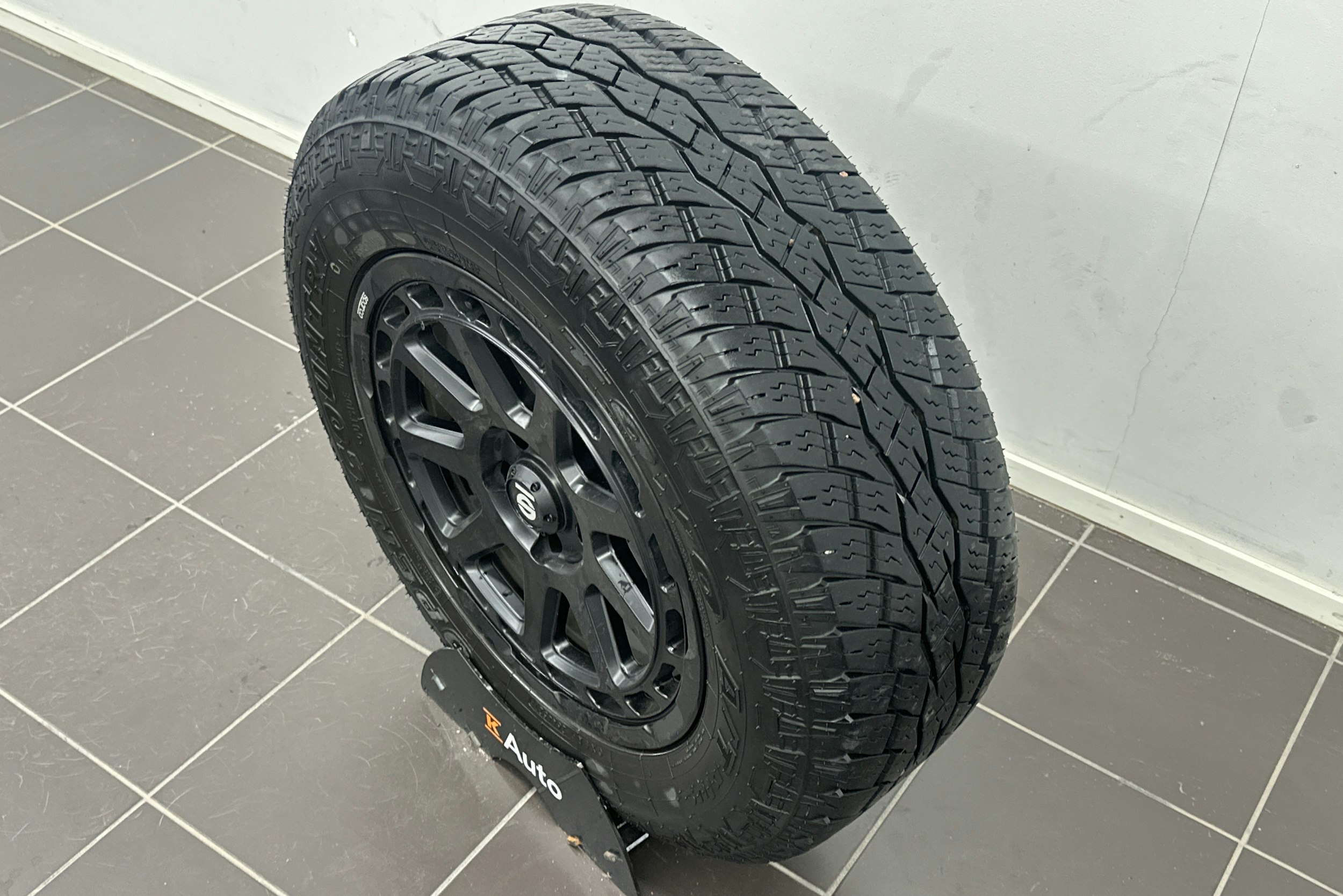 Hopea Toyota RAV4 2019 kuva 22.