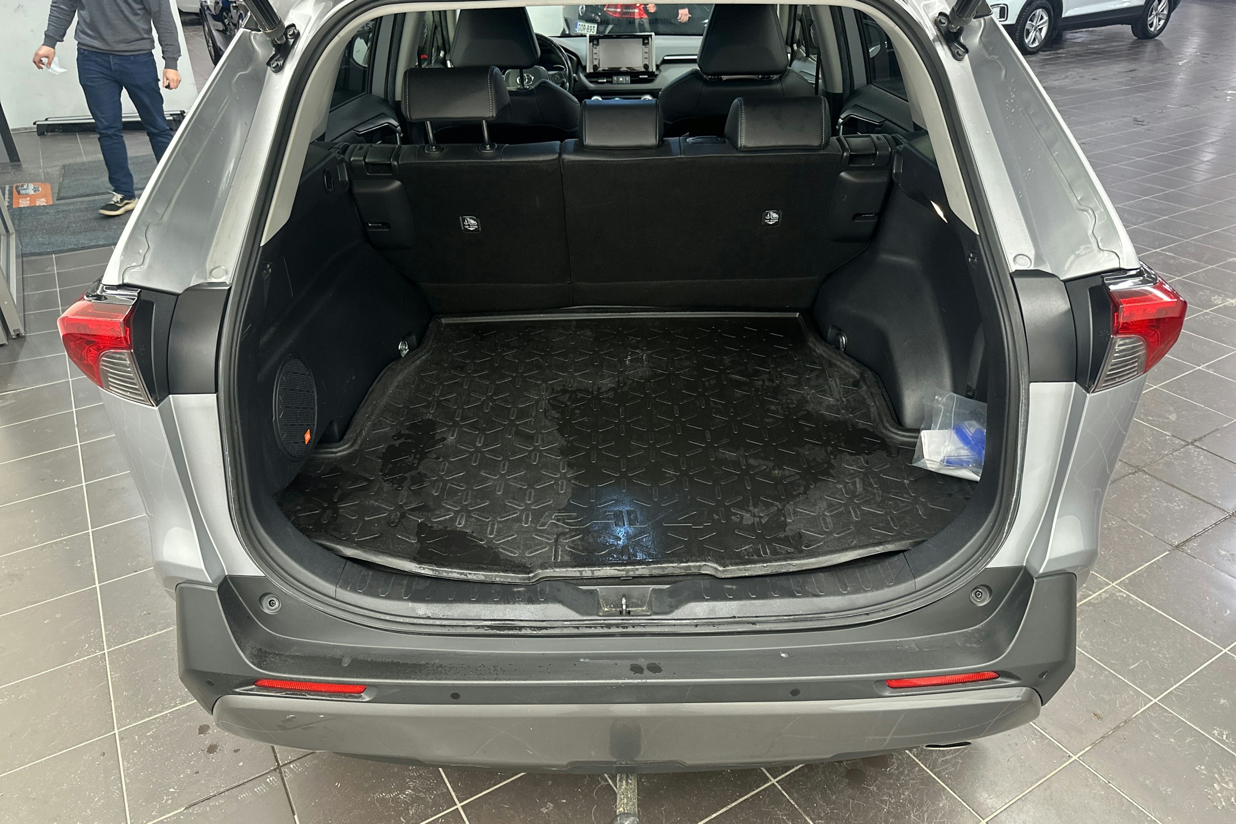 Hopea Toyota RAV4 2019 kuva 23.