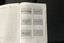 met. punainen Toyota RAV4 2019 kuva 9.