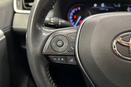 musta Toyota RAV4 2020 kuva 14.