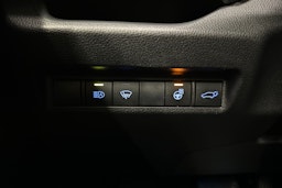 musta Toyota RAV4 2020 kuva 16.