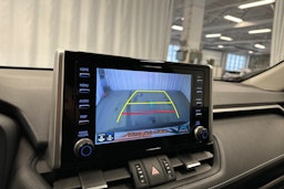 musta Toyota RAV4 2020 kuva 19.