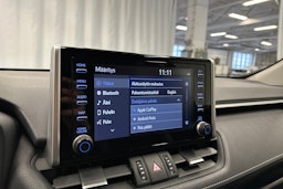 musta Toyota RAV4 2020 kuva 20.