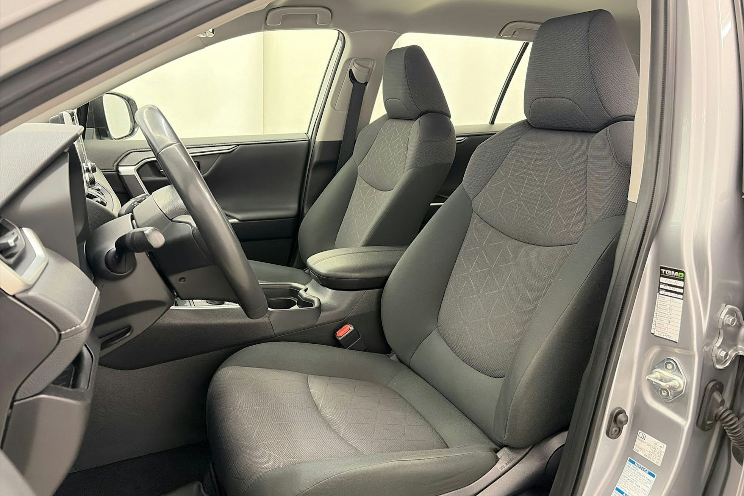 hopea Toyota RAV4 2020 kuva 13.